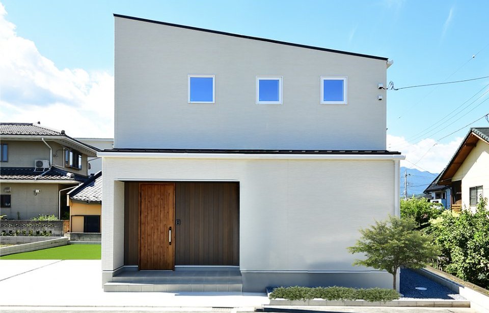 最新モデルハウス｜秩父市中村町｜暮らしやすさをデザインする、回遊動線と自然素材の家