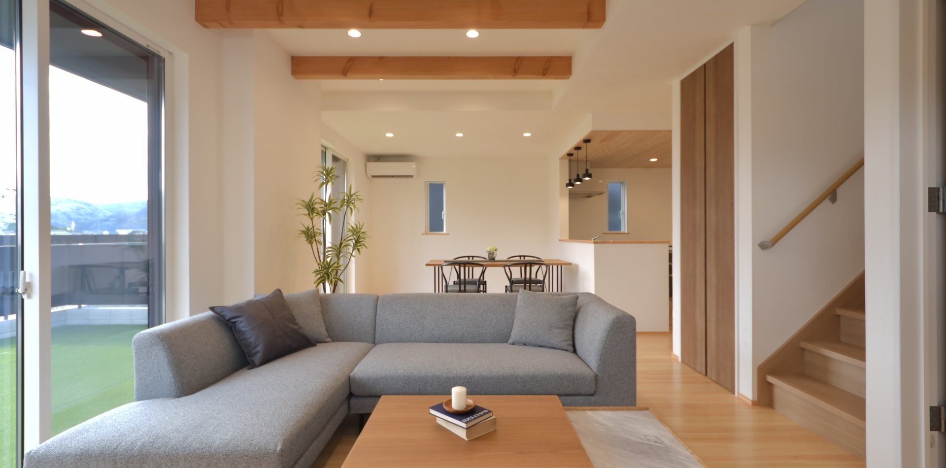 最新モデルハウス｜秩父市桜木町｜凛とした佇まいと自然の心地よさを両立したデザイン住宅